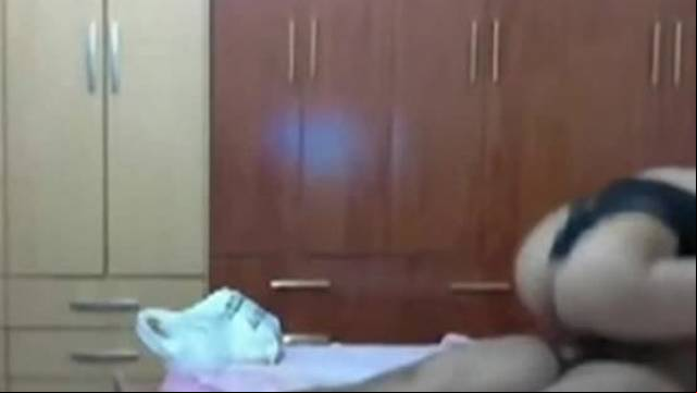 Baixinha cachorra - video completo= http://adf.ly/1niy8w